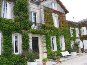 Chateau Ragnaud-Sabourin, der ligger i centrum af Grande Champagne, ikke langt fra Segonzac.